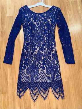 charlotte russe blue lace dress CHARLOTTE RUSSE DressNavy Blue Size Medium with Black Lace Shoulders 3/4 Sleeve